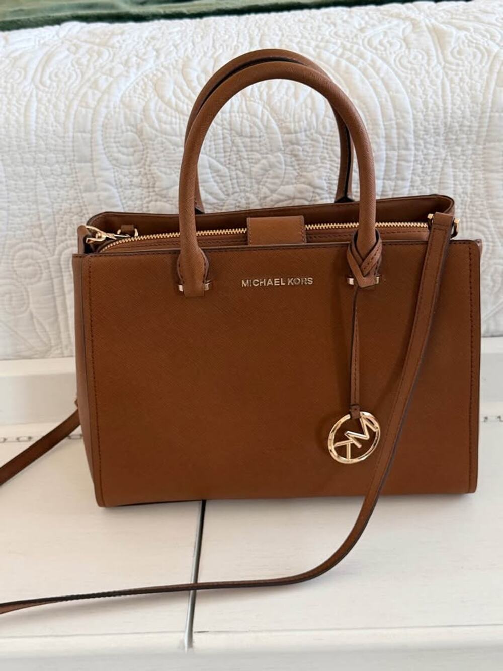 Michael Kors Savannah Large Saffiano Leather Satchel (Like New)
